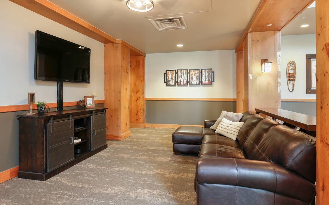 Photo of Livingroom in River Run