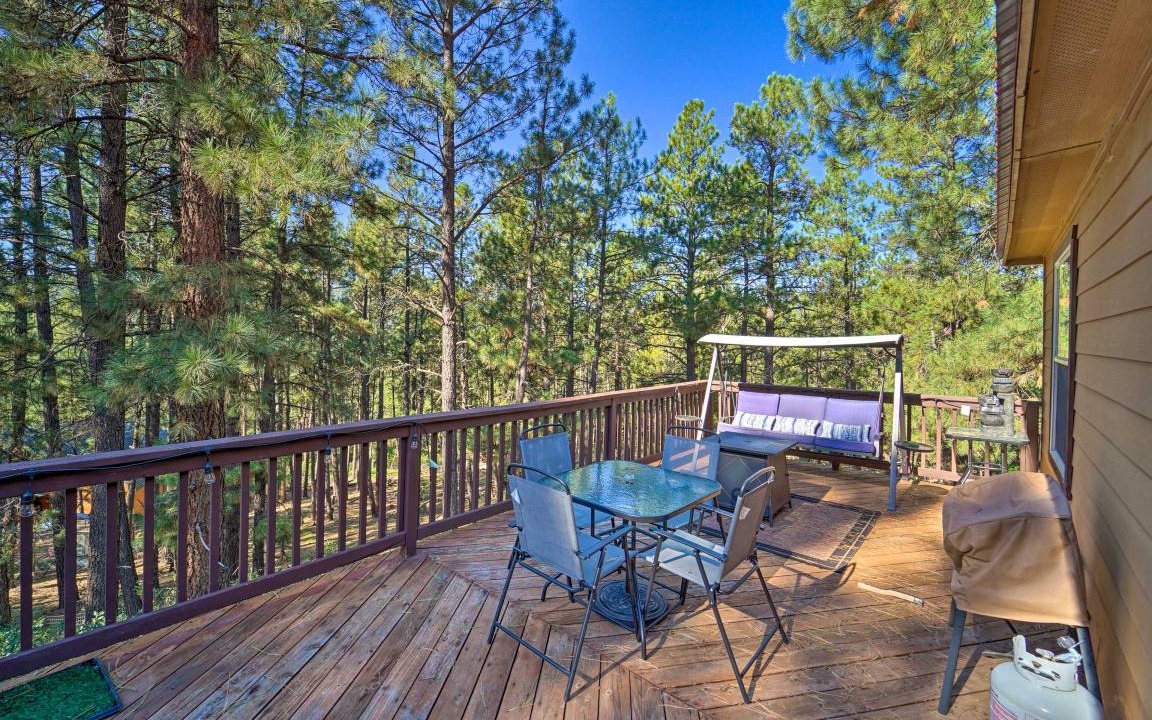Photo of Patio Balcony in Forest Lakes