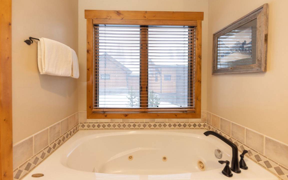 Photo of Bathroom in The Highlands
