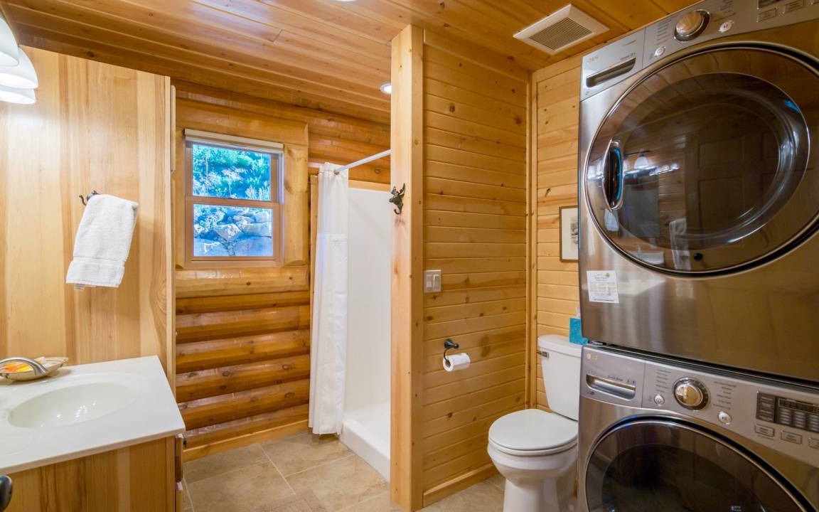 Photo of Bathroom in Windcliff Estates