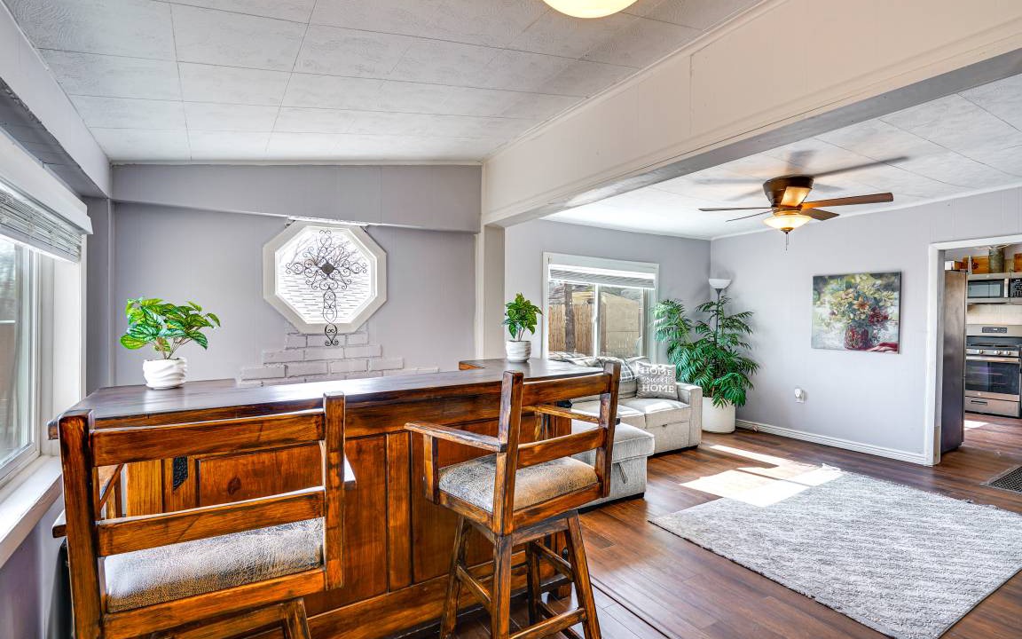 Photo of Livingroom in Canon City