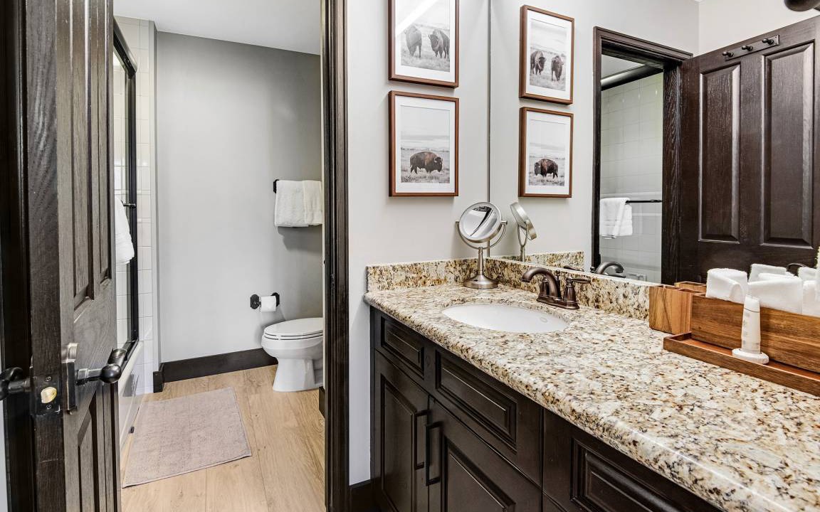 Photo of Bathroom in Highlands Townhomes