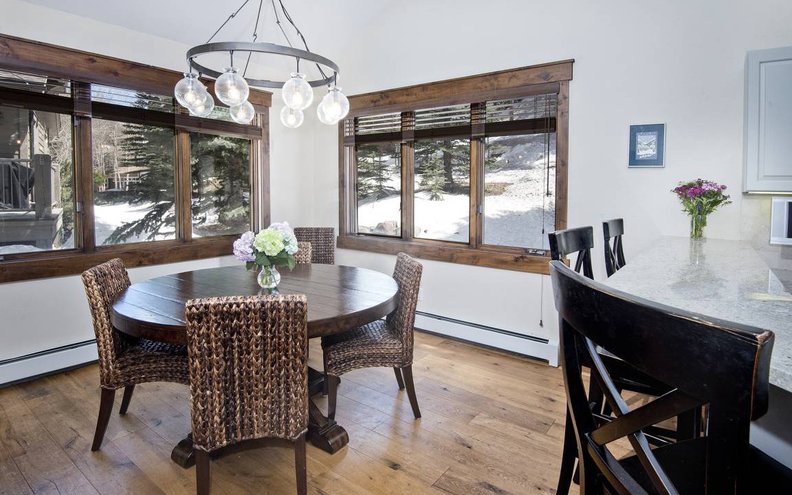 Photo of Livingroom in Vail