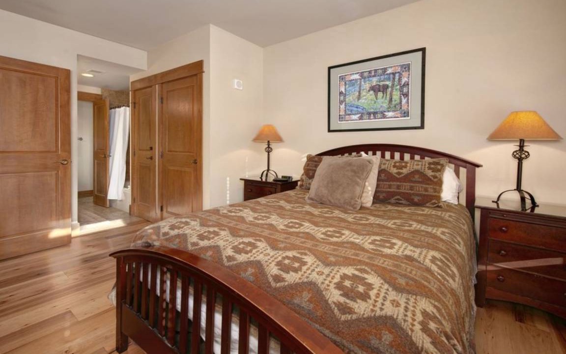 Photo of Bedroom in River Run
