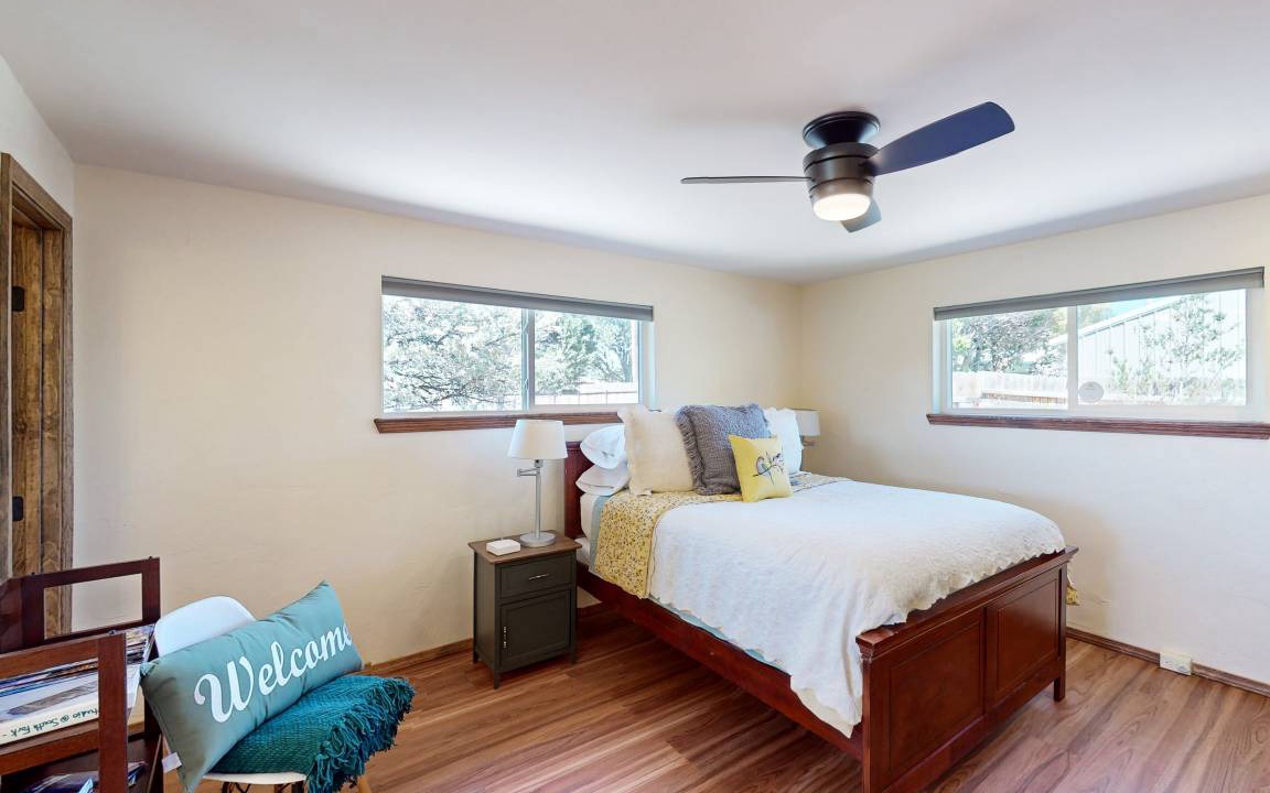 Photo of Bedroom in South Fork