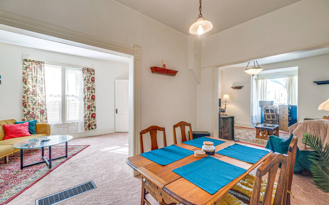 Photo of Livingroom in Victor