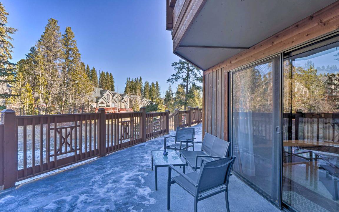 Photo of Patio Balcony in Four O'Clock
