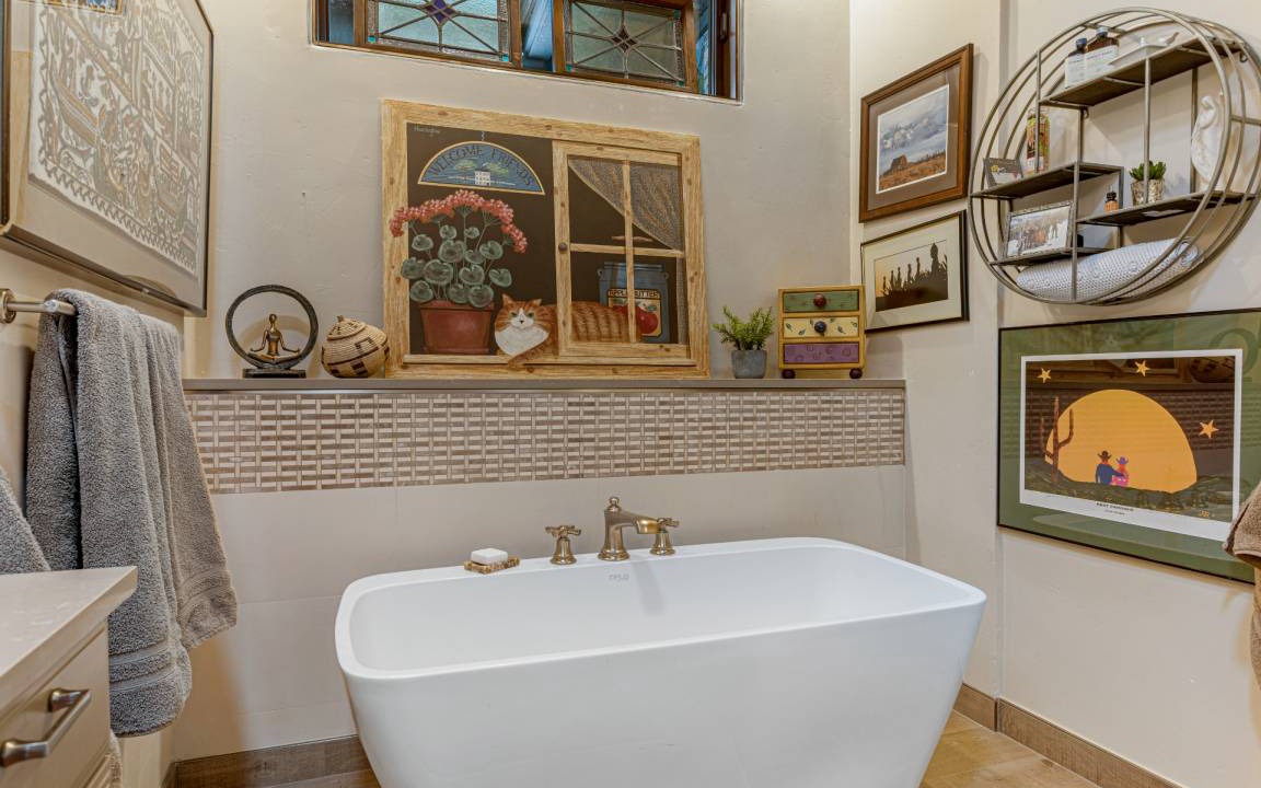 Photo of Bathroom in Highland Meadows