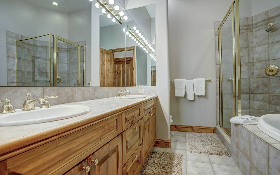 Photo of Bathroom in Edwards