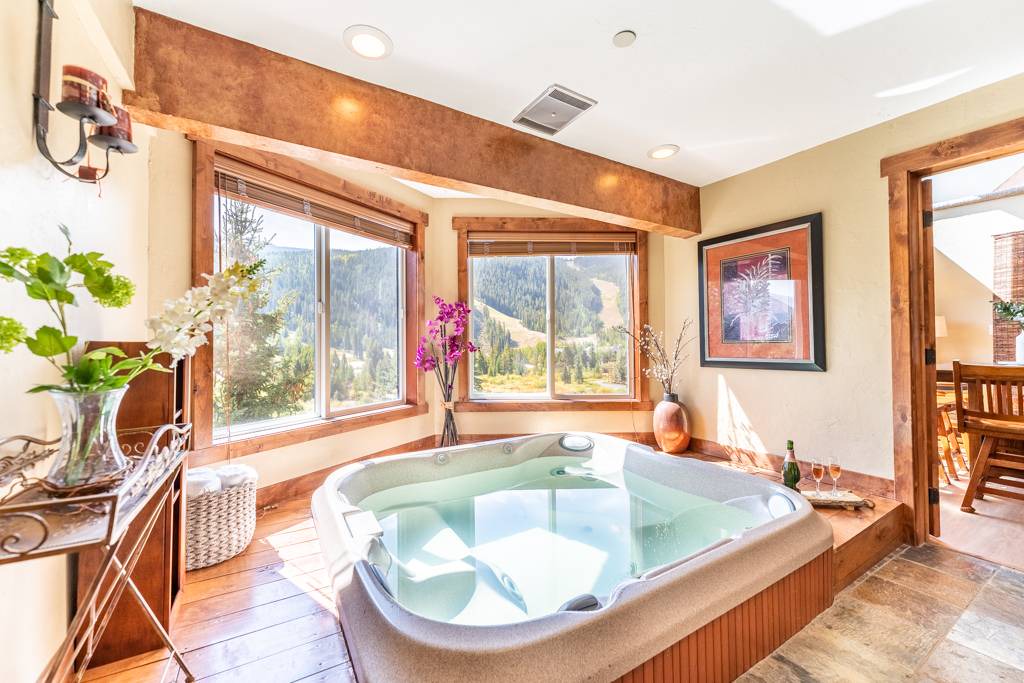 Photo of Livingroom in Mountain House