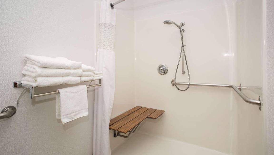 Photo of Bathroom in Dupont