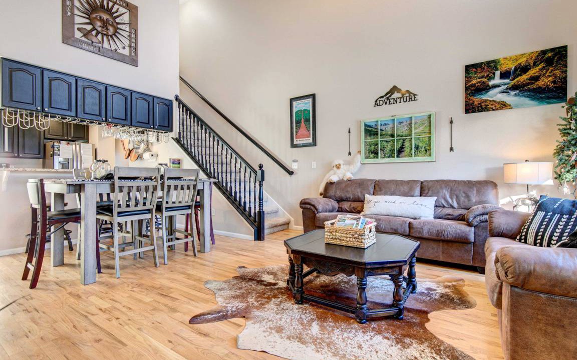 Photo of Livingroom in Highland