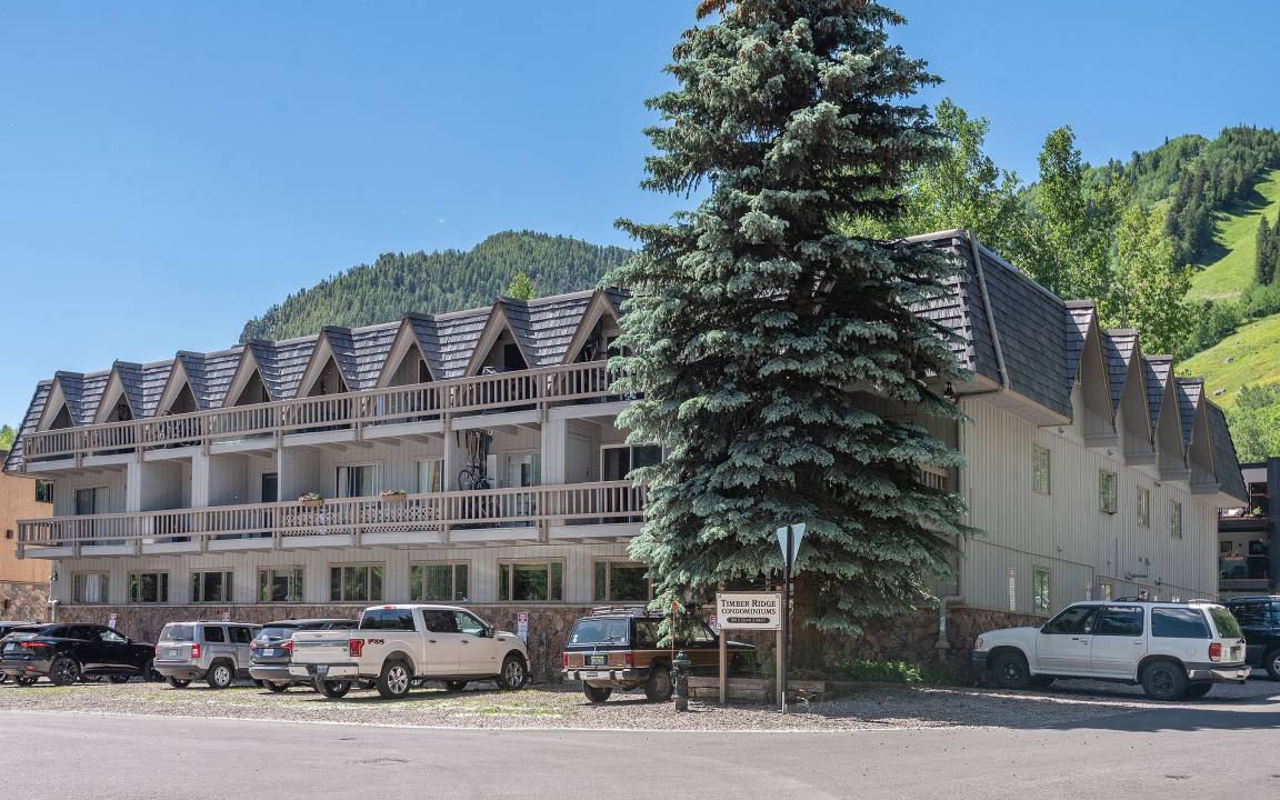 Photo of Others in Aspen