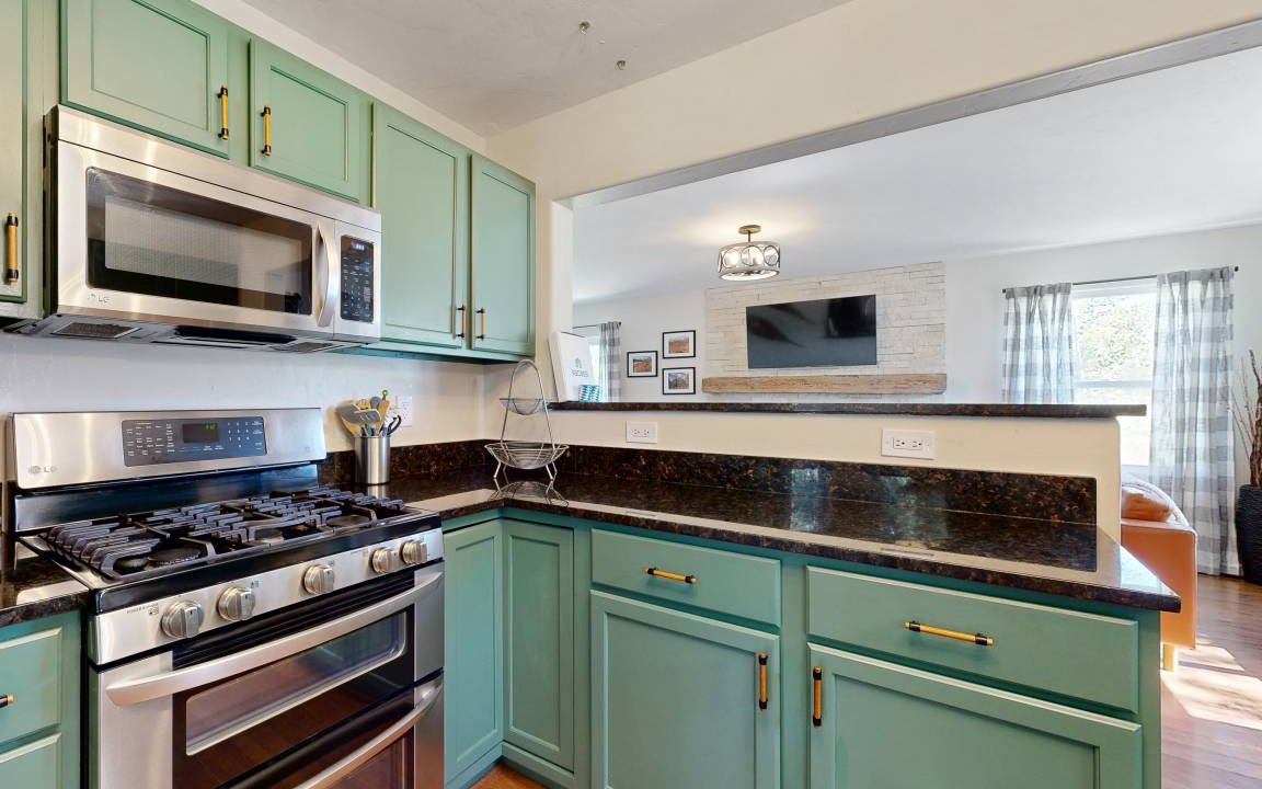 Photo of Kitchen in Edwards