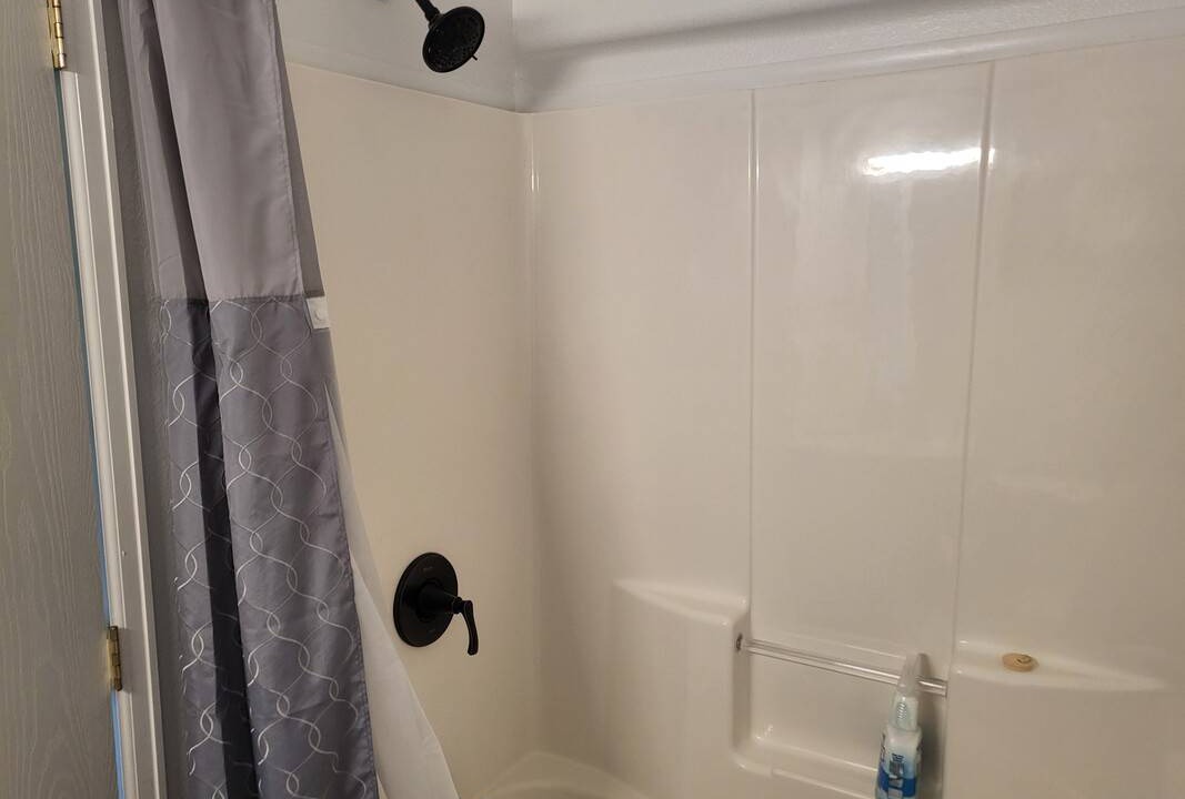 Photo of Bathroom in Silt