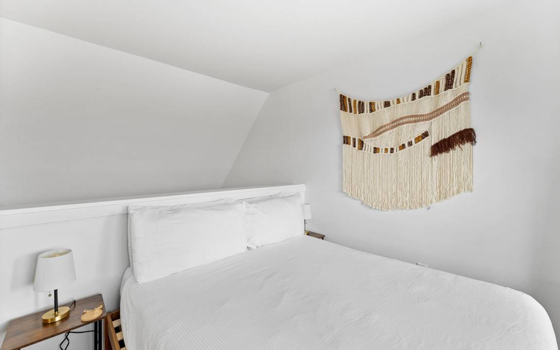 Photo of Bedroom in Lakeside Village