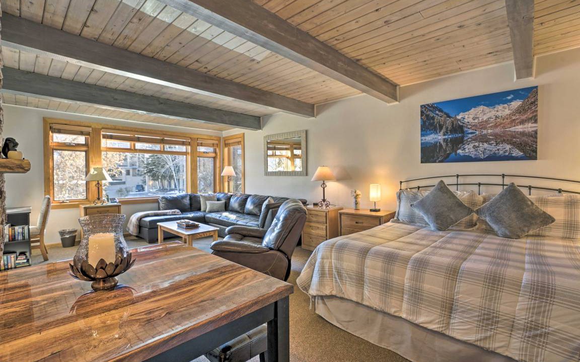 Photo of Livingroom in Snowmass Village