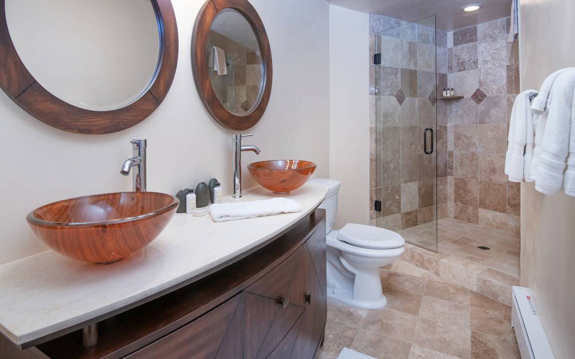 Photo of Bathroom in Highland Meadows