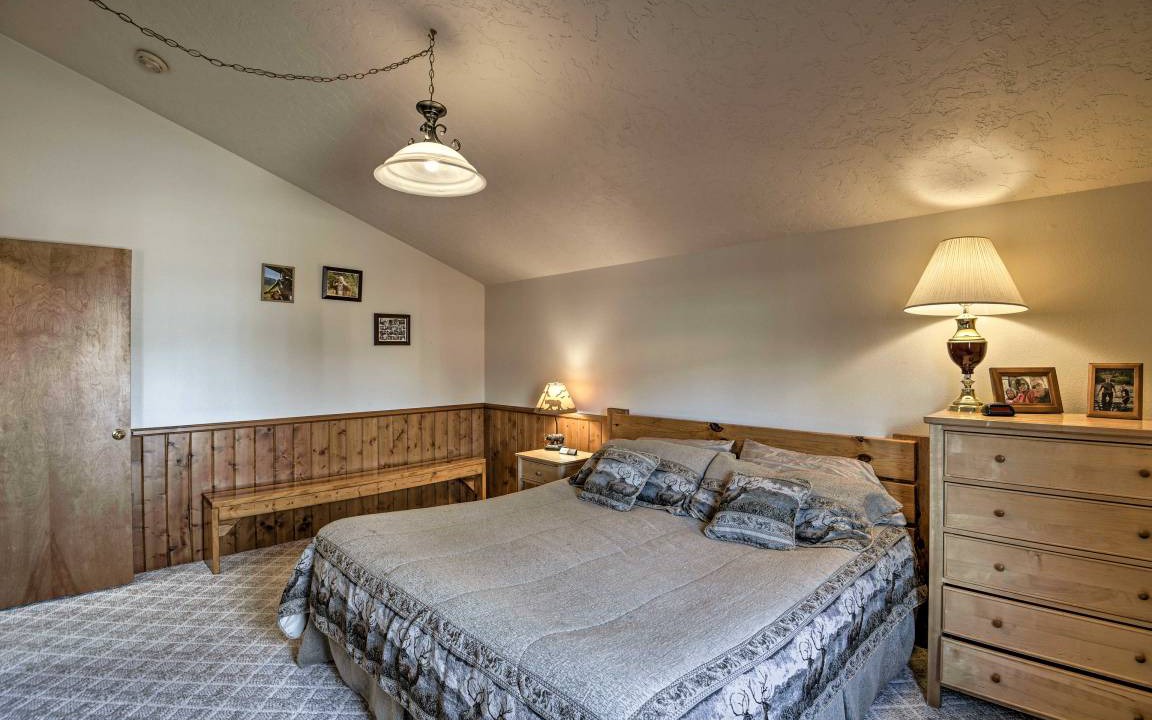 Photo of Bedroom in Ponderosa Pines