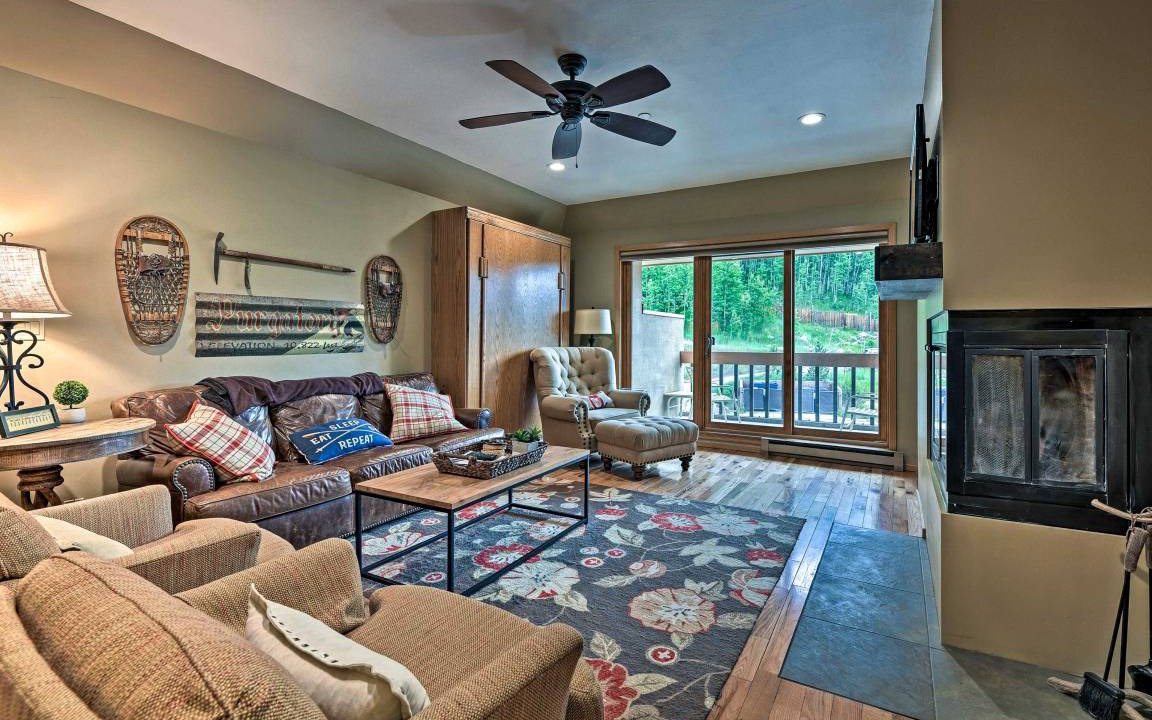 Photo of Livingroom in Purgatory