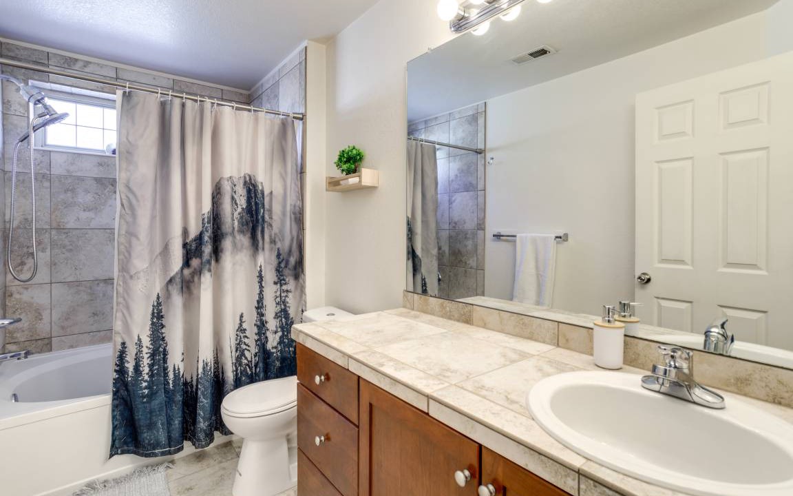 Photo of Bathroom in Dupont