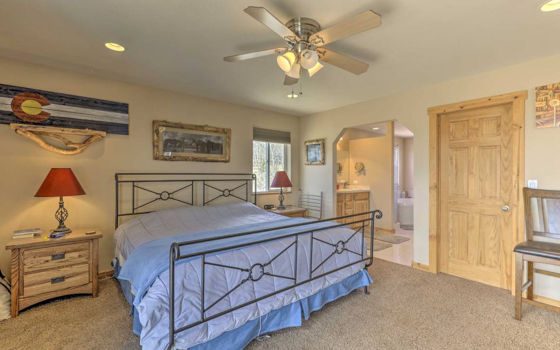 Photo of Bedroom in Warm Springs