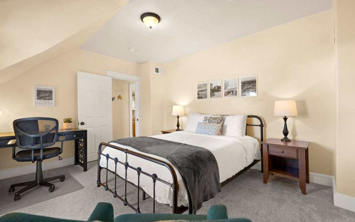 Photo of Bedroom in Old Town West