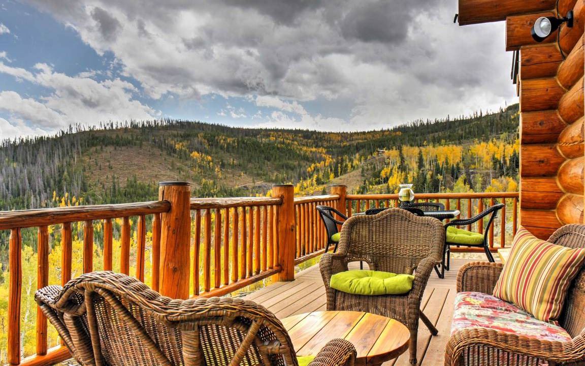 Photo of Patio Balcony in Granby