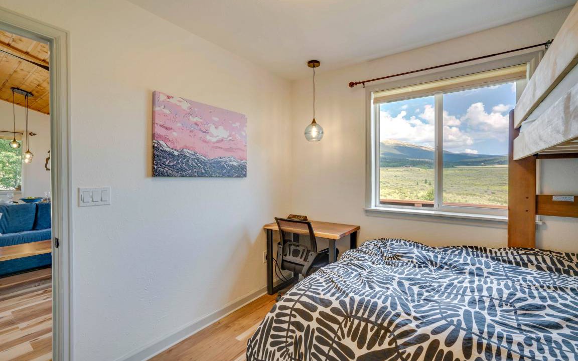 Photo of Bedroom in Warm Springs