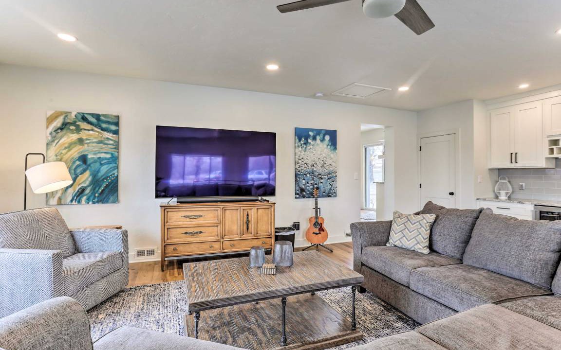 Photo of Livingroom in Castle Rock