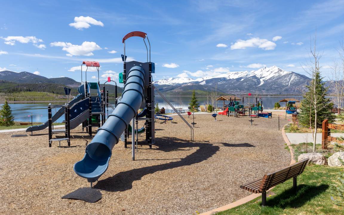Photo of Others in Dillon