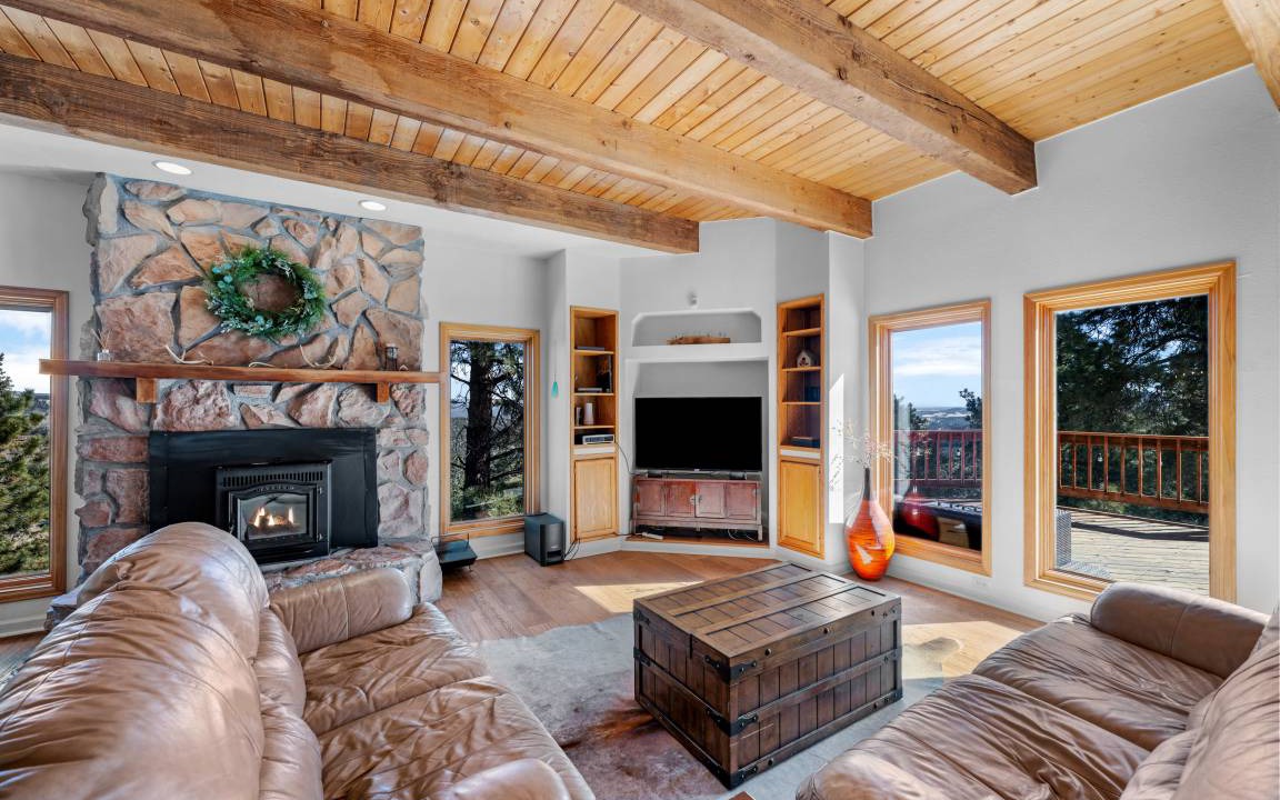 Photo of Livingroom in Bailey