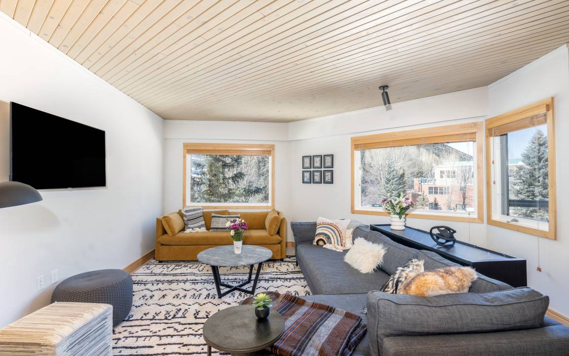 Photo of Livingroom in Telluride