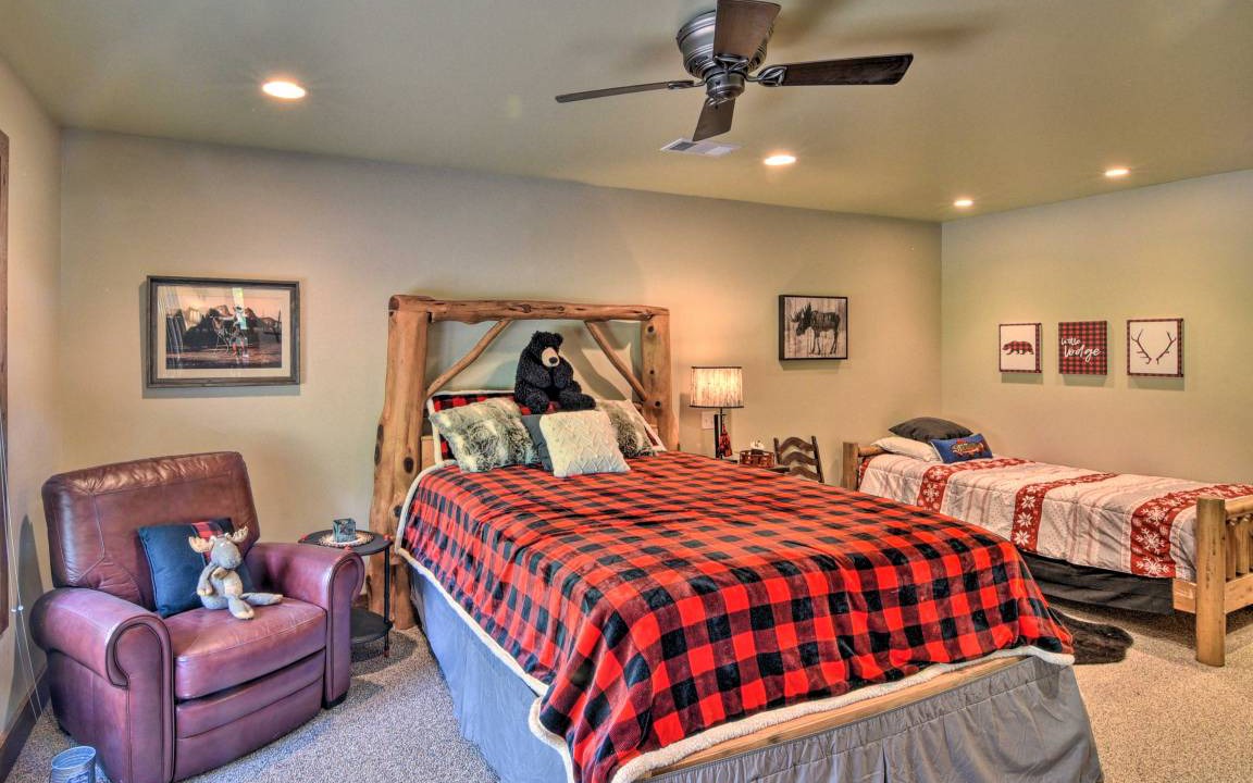 Photo of Bedroom in Lake City