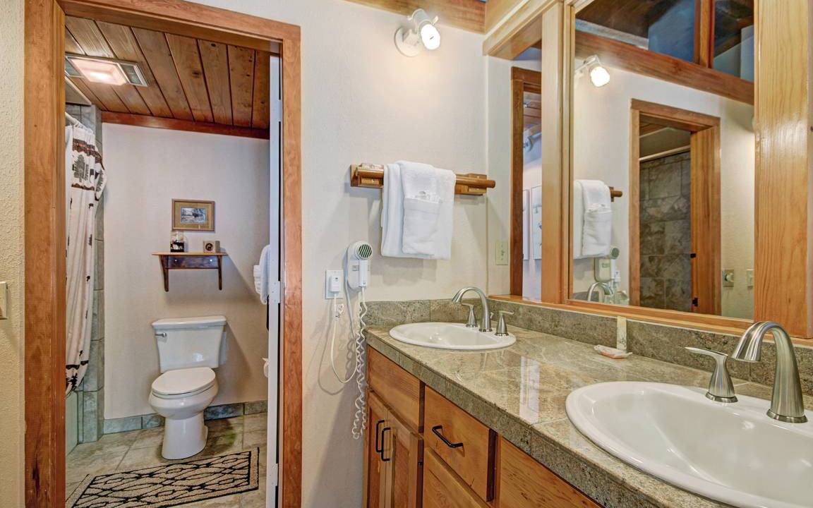 Photo of Bathroom in Keystone