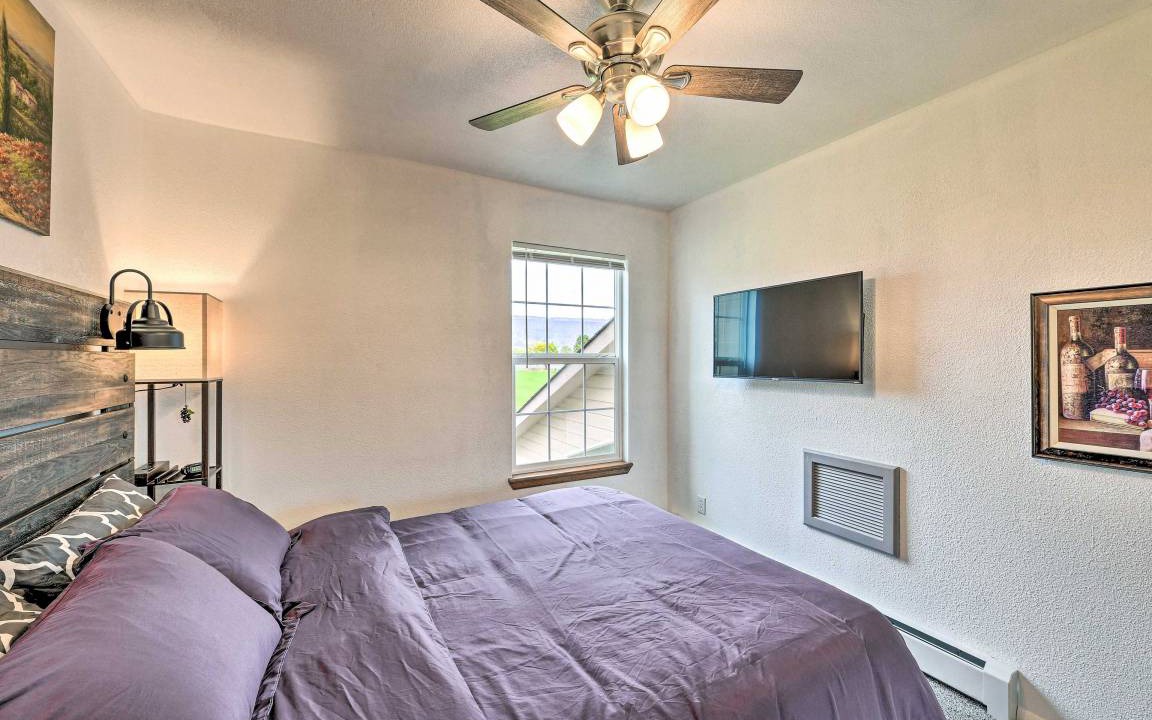 Photo of Bedroom in Fruitvale