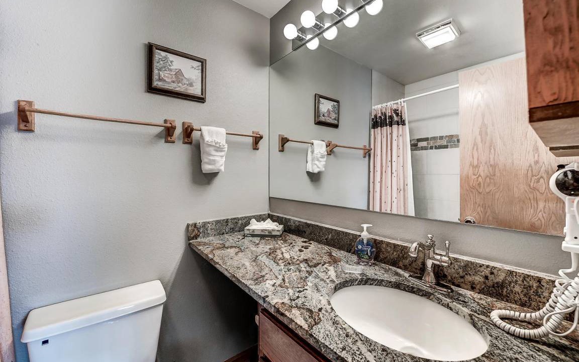Photo of Bathroom in Frisco