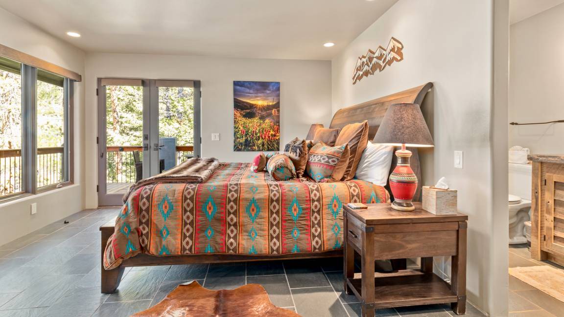 Photo of Bedroom in Windcliff Estates