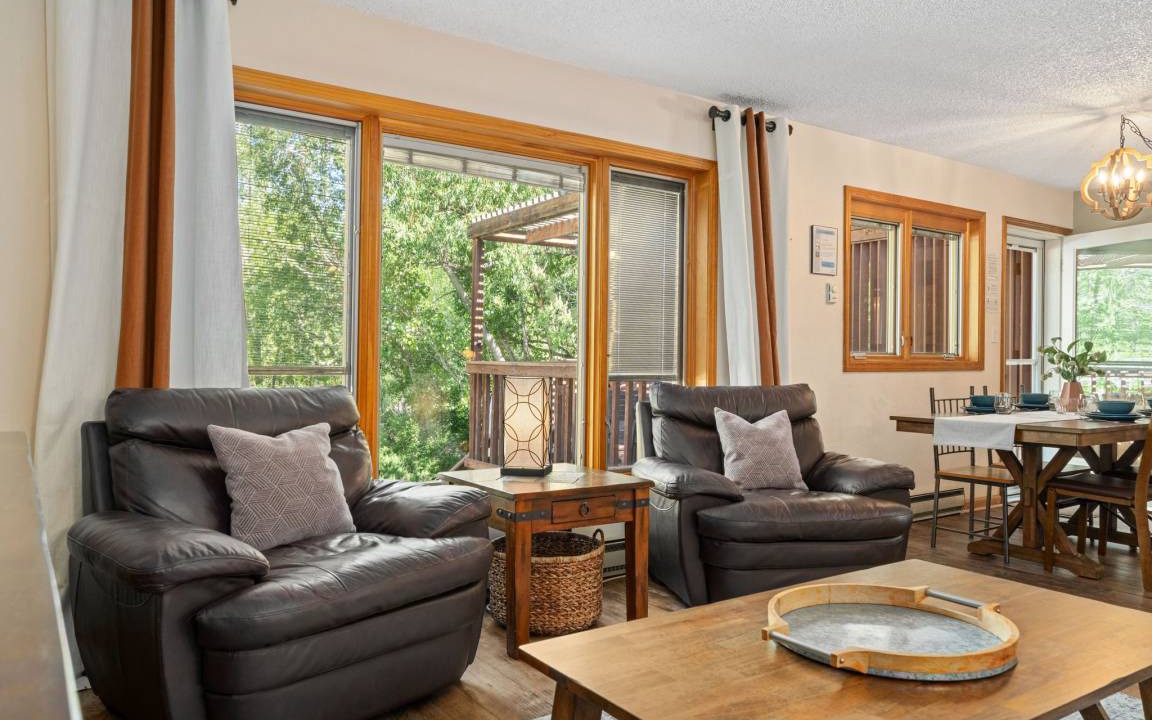 Photo of Livingroom in Cedar Village