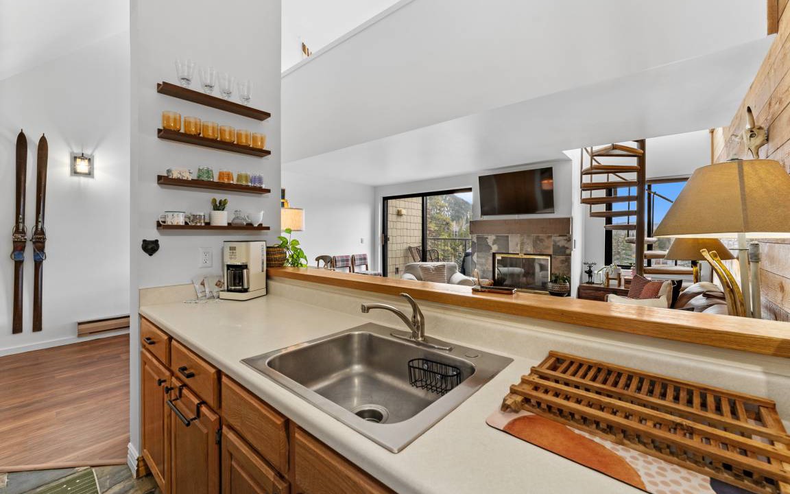 Photo of Kitchen in Lakeside Village