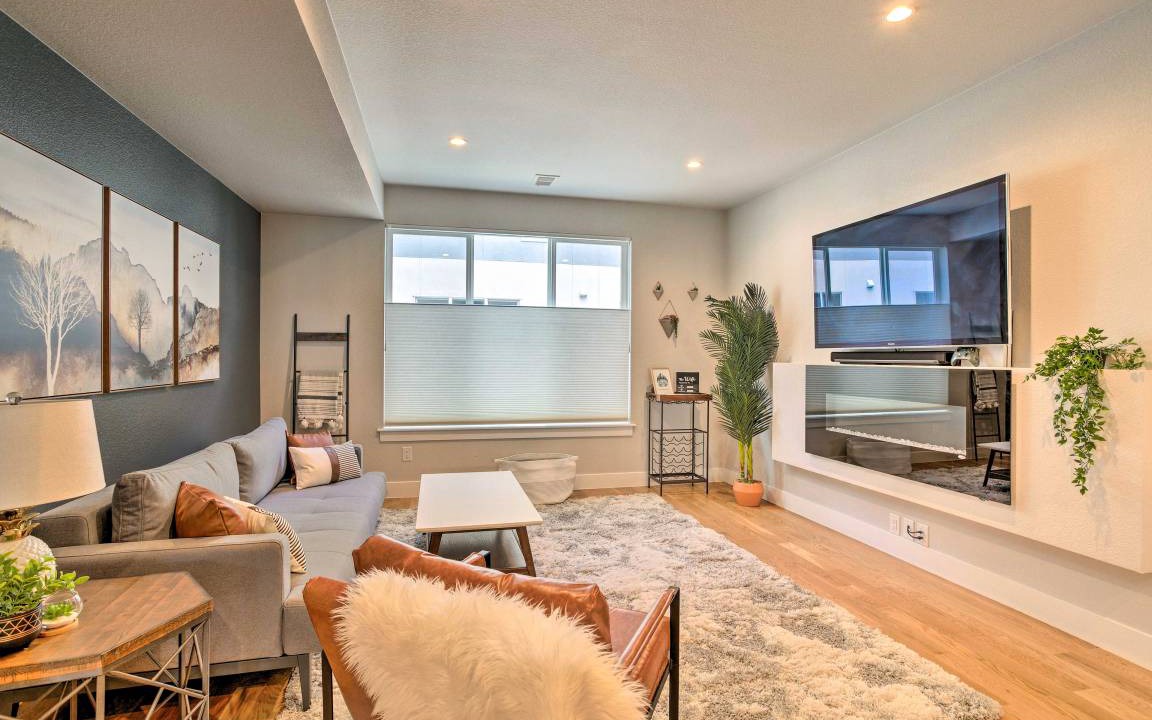 Photo of Livingroom in West Colfax