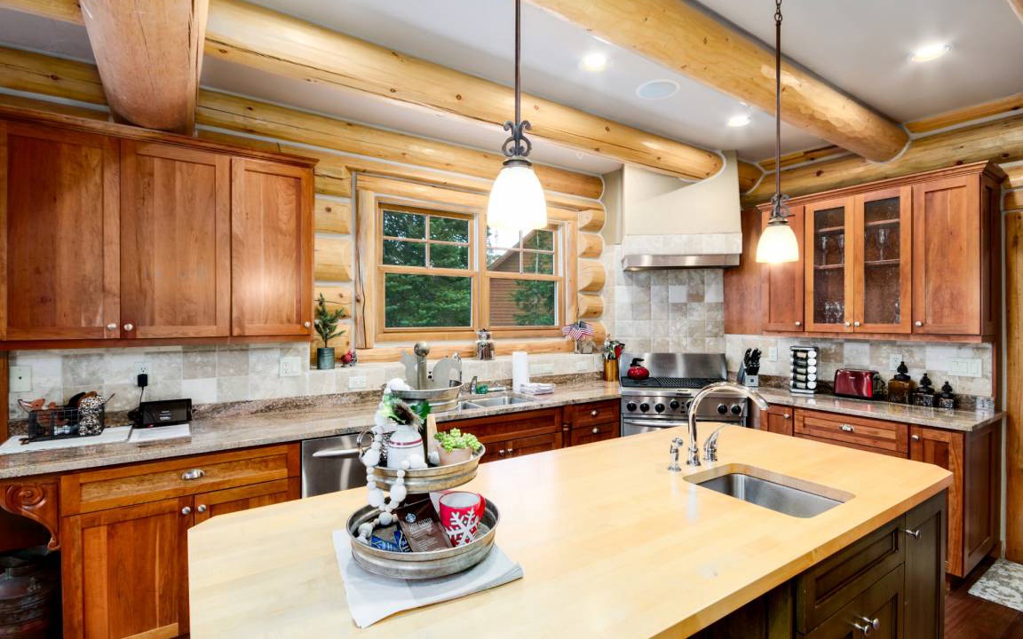 Photo of Kitchen in Quandary Village