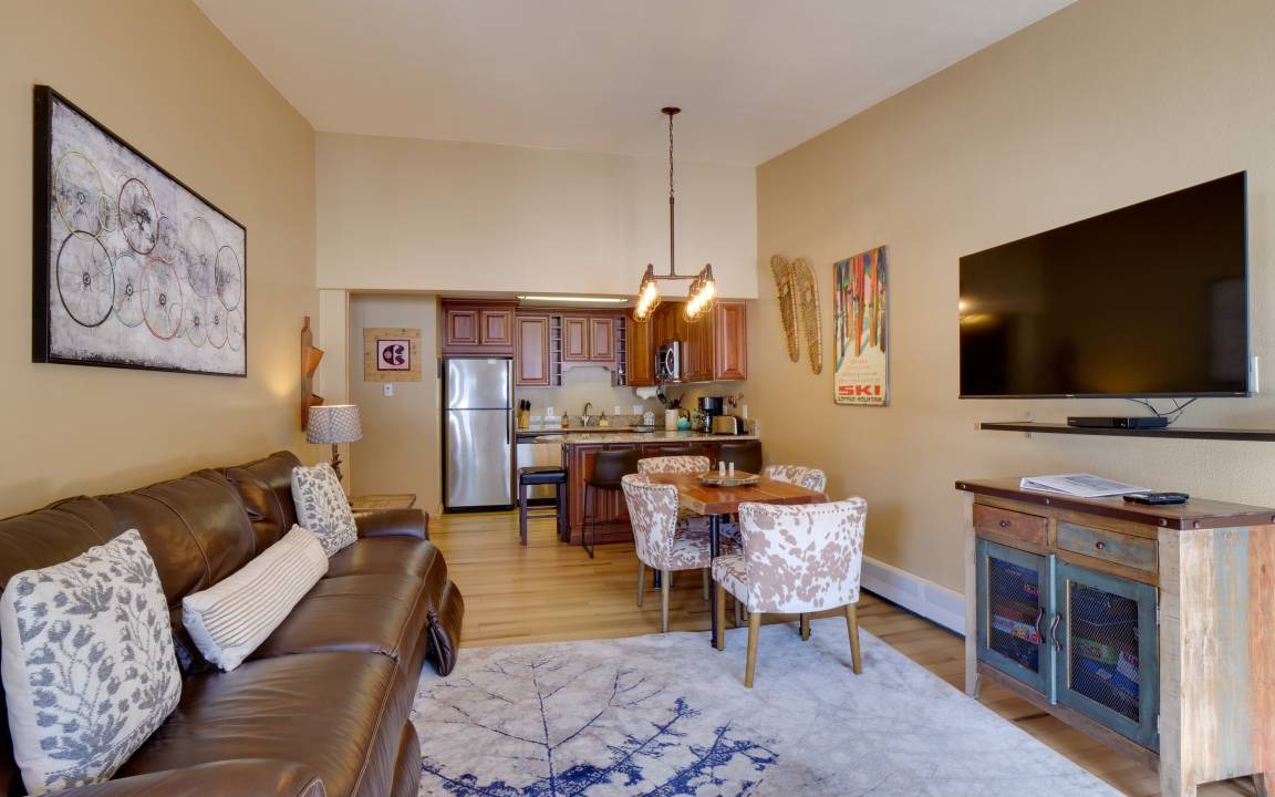 Photo of Livingroom in Copper Mountain Village