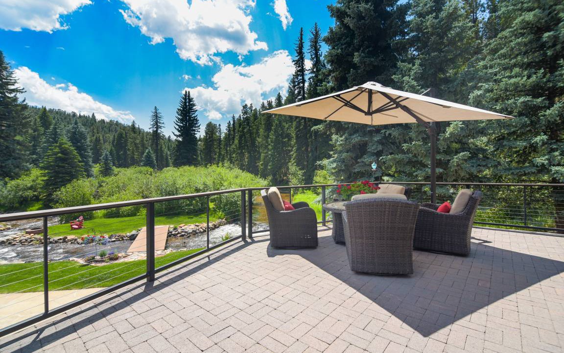 Photo of Patio Balcony in Evergreen