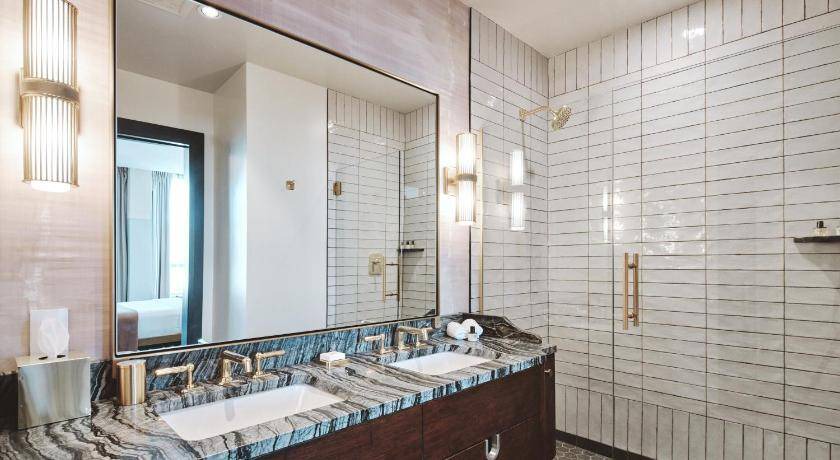 Photo of Bathroom in Cherry Creek