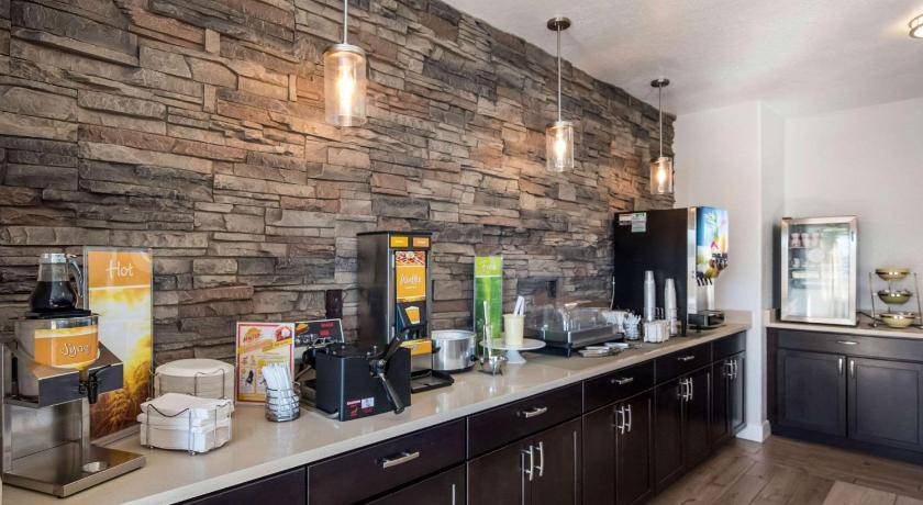 Photo of Kitchen in Pueblo West