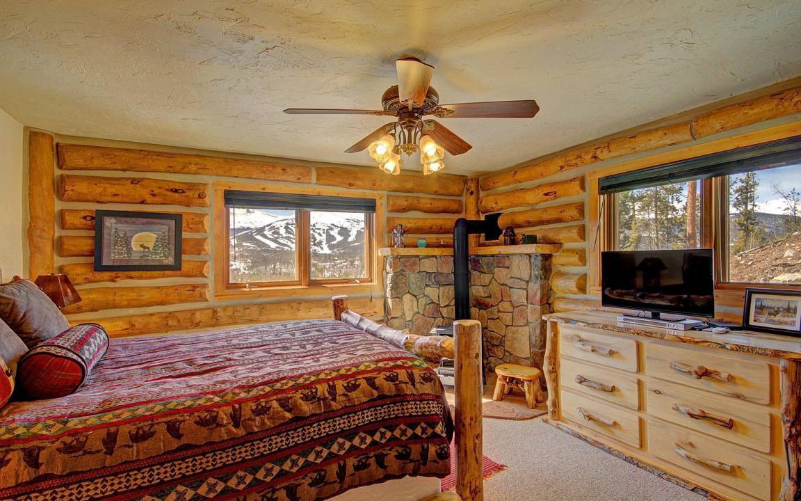 Photo of Bedroom in Huron Heights