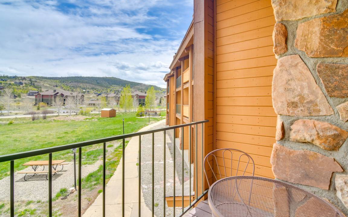 Photo of Patio Balcony in Granby