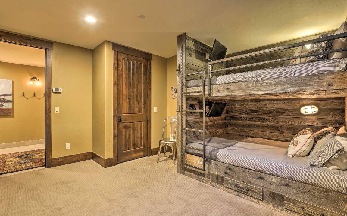 Photo of Bedroom in Copper Mountain