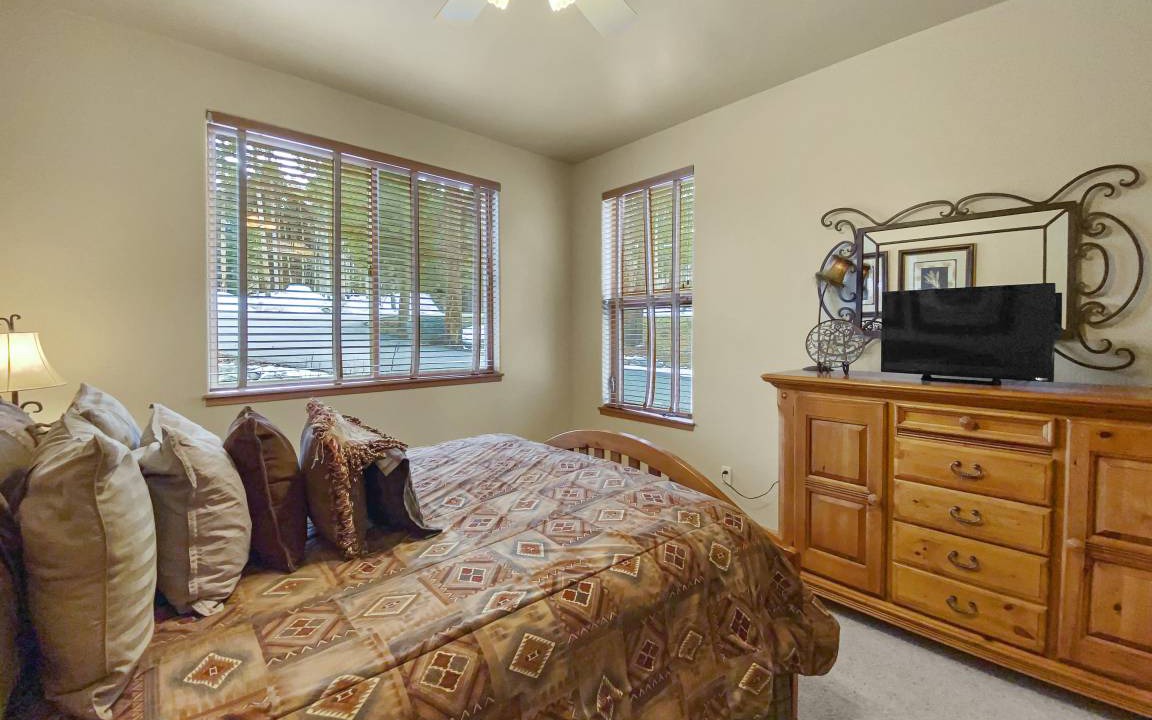 Photo of Bedroom in Warrior's Mark West